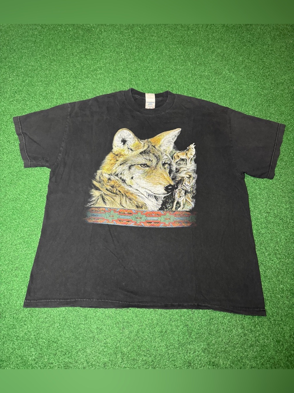 Wolf Graphic Vintage T Shirt Y2K Southwestern Aztec XL Nature Animal Print Shirt